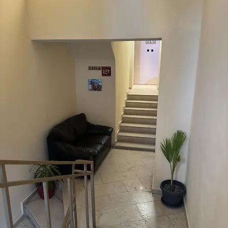 M&d * Νεσέμπαρ