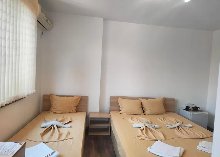 Casa de hóspedes M&d 4*